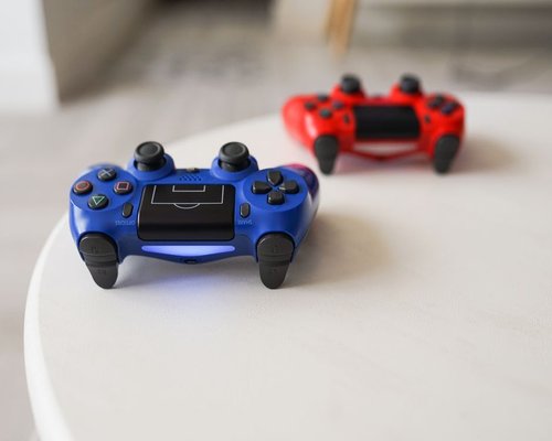 Console controller on a table